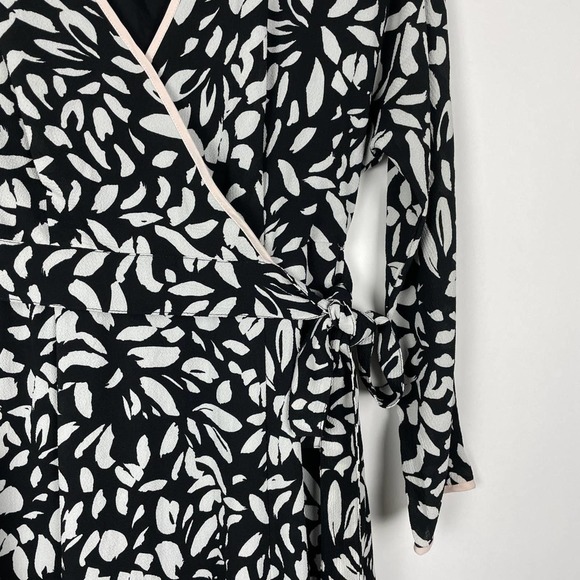 NWOT Eliza J True Wrap Petal Print Dress Black White Cinched 3/4 Sleeve … - Picture 9 of 16
